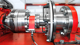 ATESTEO | Component testing torsion test set-ups on the torsion test bench: clutch disc. ATESTEO measures pre-dampers and main damper springs of a clutch disc, rotational angle and torque.