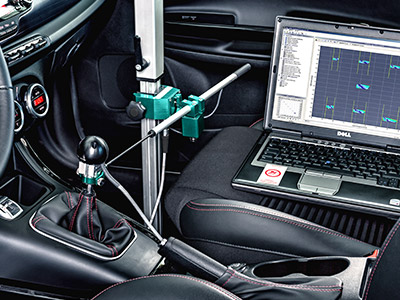 ATESTEO |Road tests at ATESTEO. Gear shift analysis (GSA) measurements. ATESTEO uses its own tool to measure all important shifting parameter and to analyse the shifting behaviour and rectify shifting anomalies in the development access.